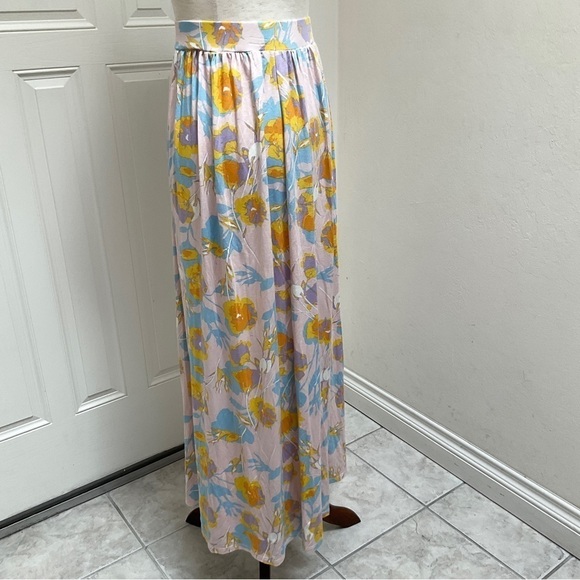 NWT Rachel Pally Floral Garden Jersey Slim Skirt Size Medium - Picture 5 of 11